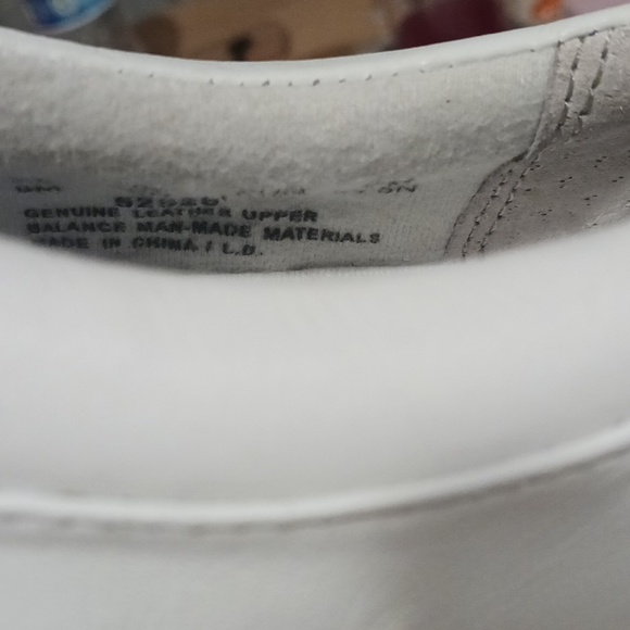 Hush Puppies white leather shoes - Picture 5 of 7